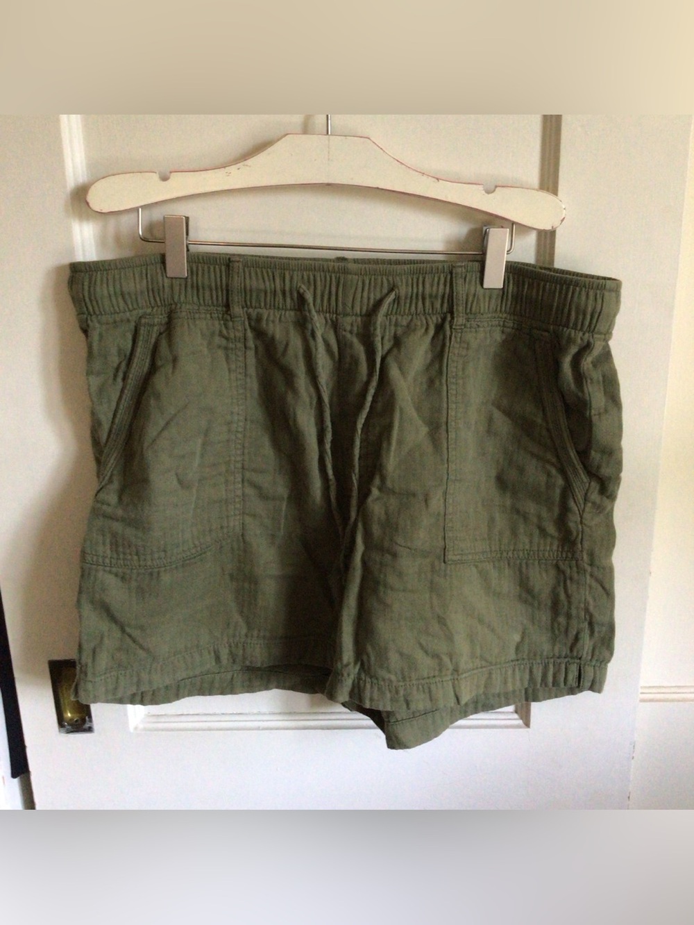 Old Navy Women's Olive High-Waist Casual Shorts